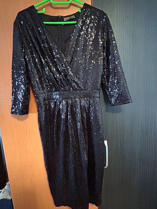 Rochie elegantă cu paiete…