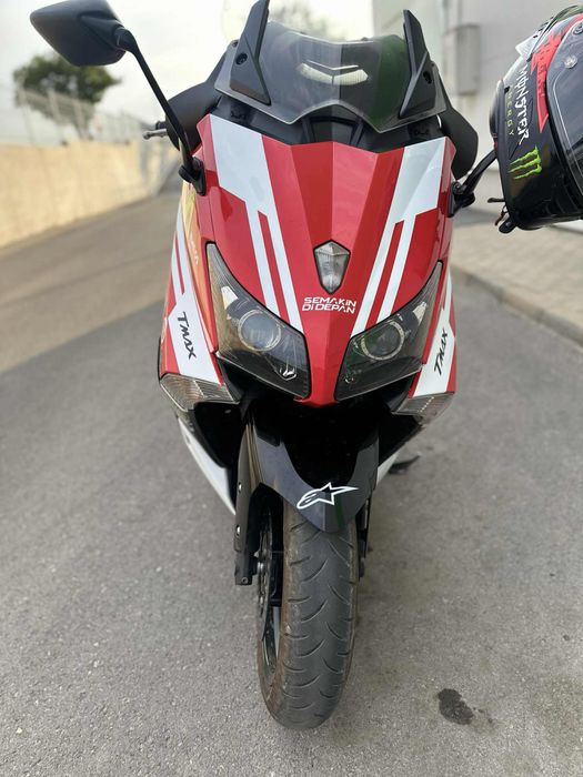 Продавам Скутер YAMAHA  T - MAX