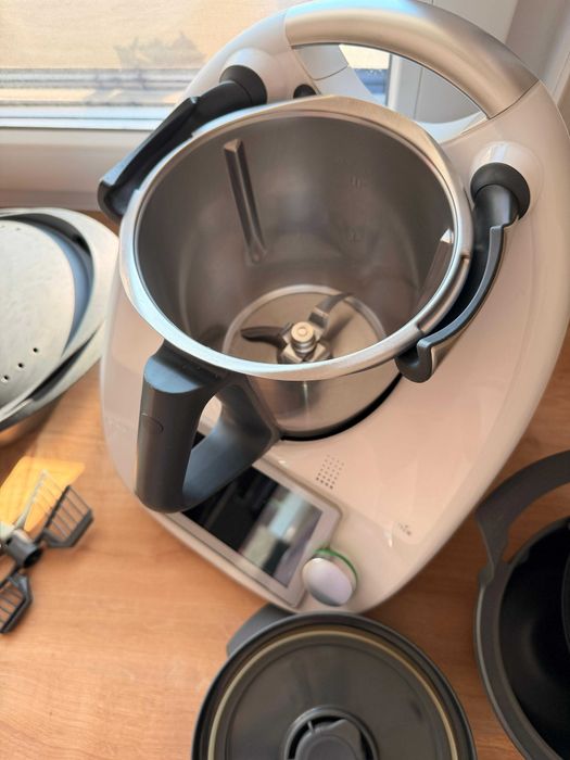 Thermomix TM6 + Thermomix Cutter pentru TM6/TM5 | Complet Echipat | Stare Foarte Bună