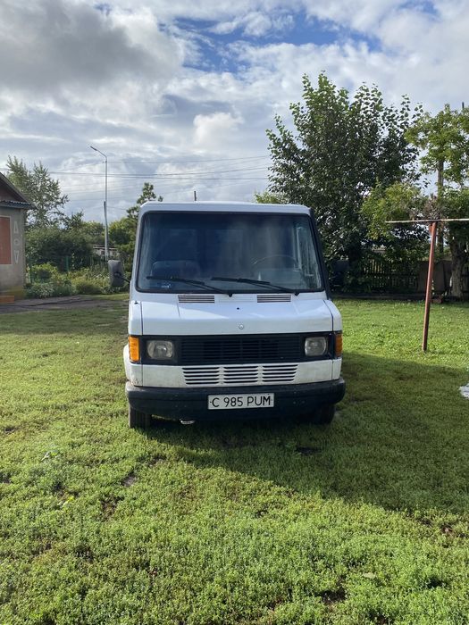 Продам Mercedes 208 d