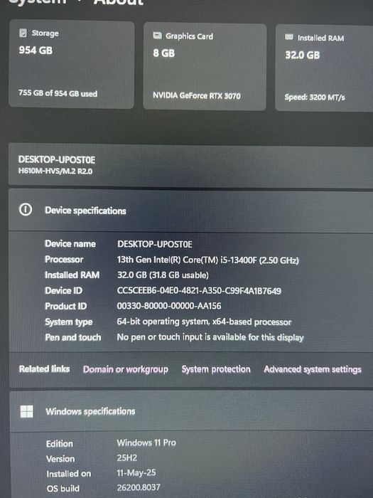 Сет компютър, бюро и стол