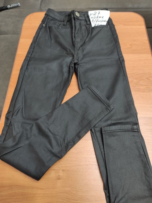 Джинсы женские 27,31 размер