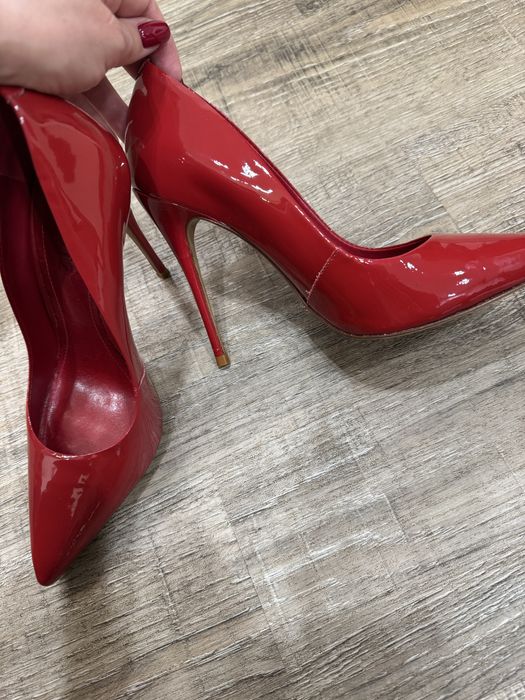 Лодочки бренда schutz