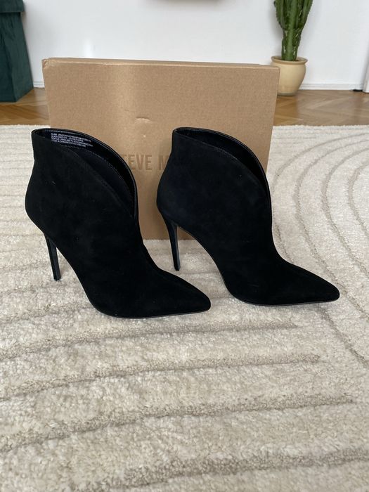 Botine din piele intoarsa