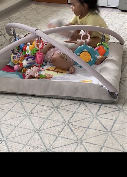 Прдам игровой коврик детский