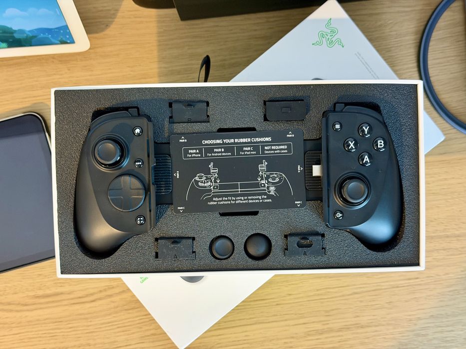 Controller RAZER Kishi V3 Pro Negru – Ca nou, Garanție Altex
