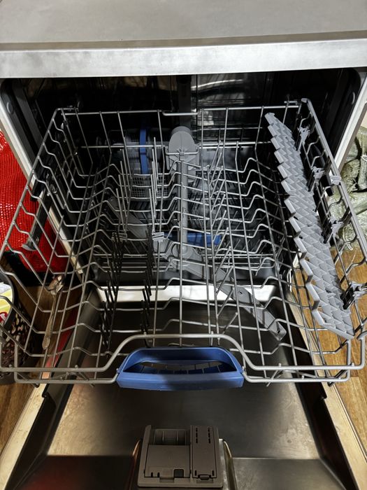 Посудомоечная машина BOSCH SMS43D08ME