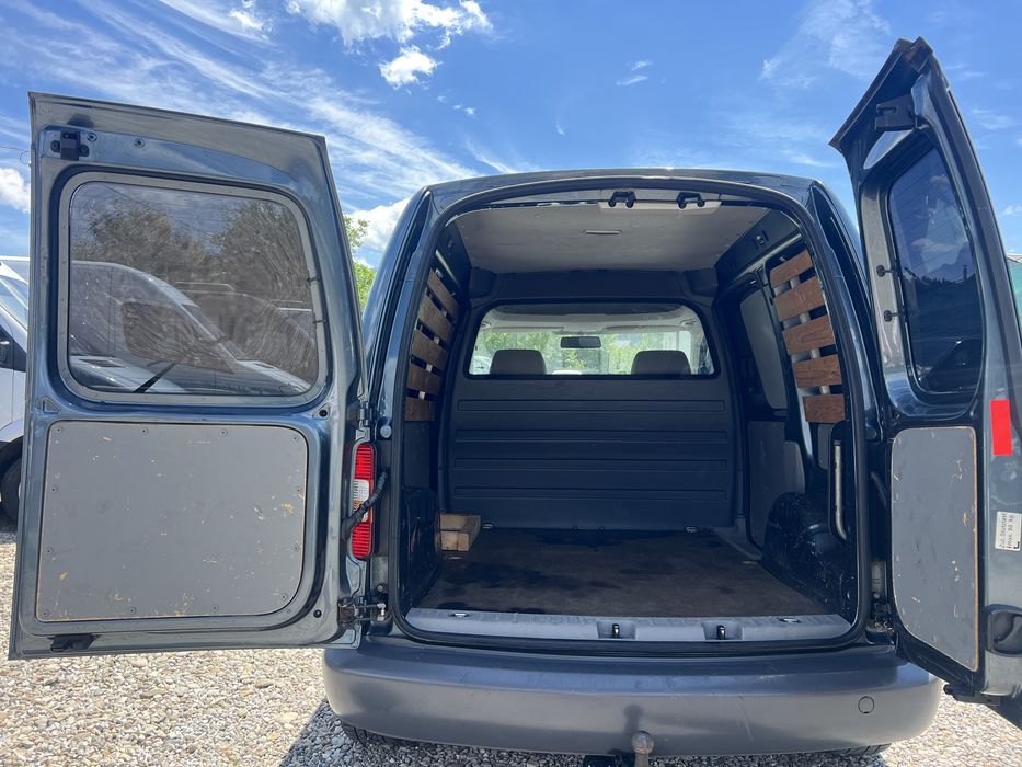 Caddy 1.9 105cp