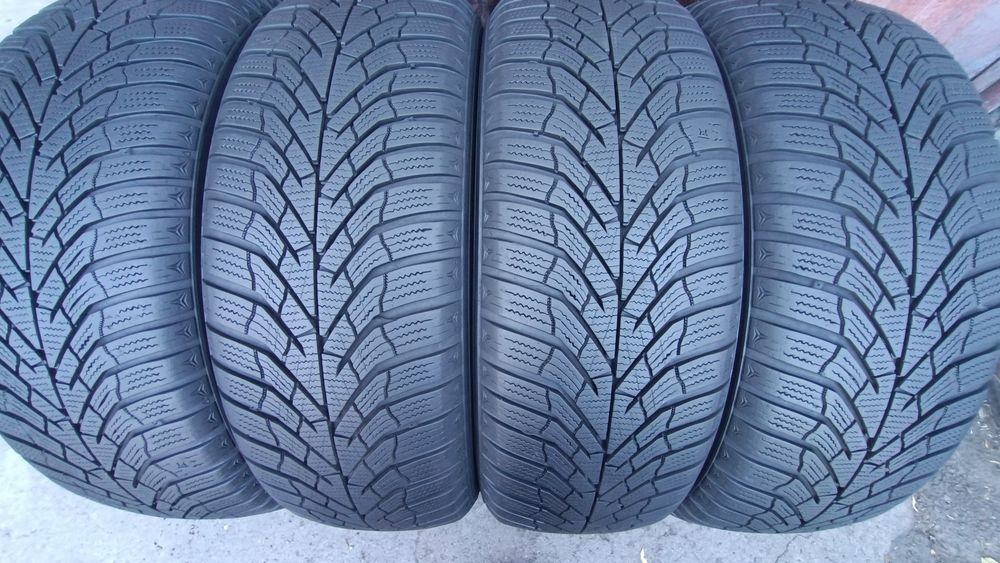 205/60/16 Kumho .