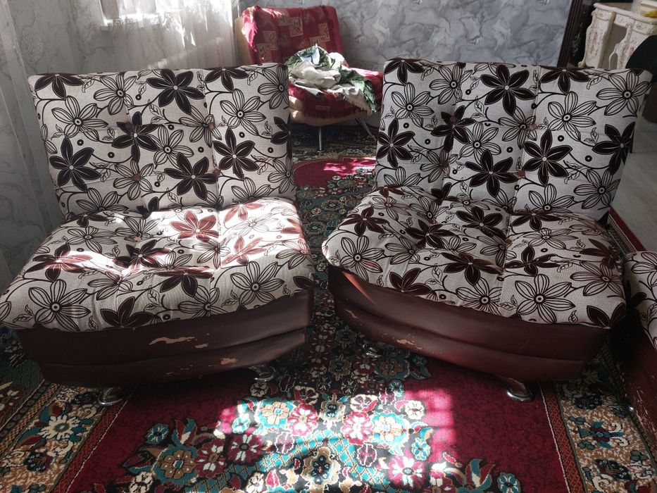 Продам диван и кресло