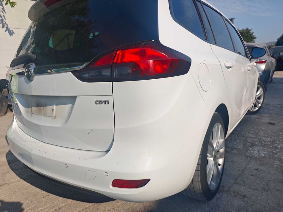На части Opel Zafira 2014 2.0cd 7 места Опел Зафира ръчка