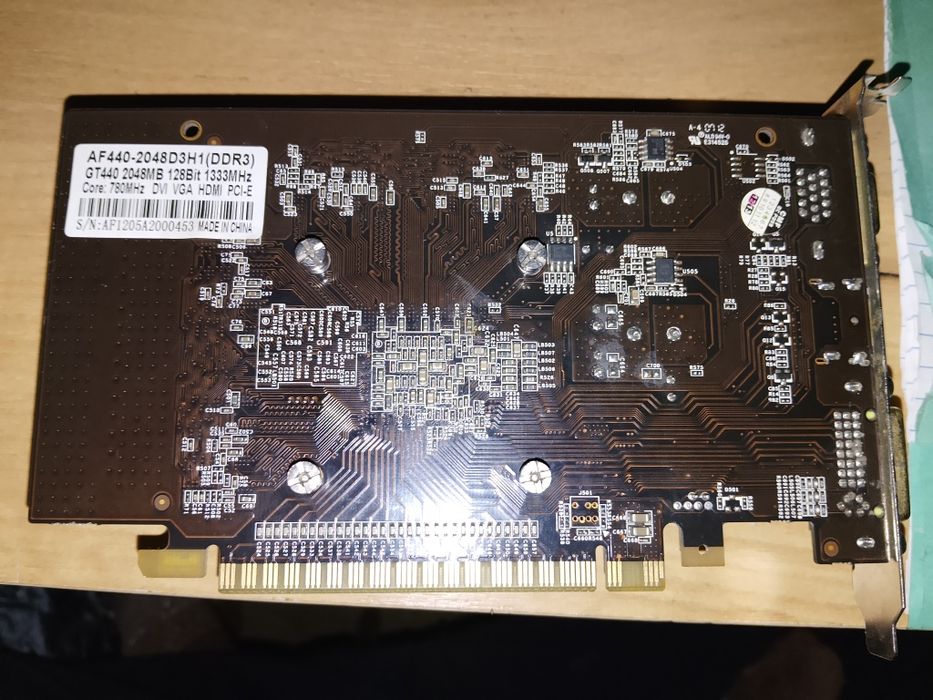 Видеокарта Gt440 2gb
