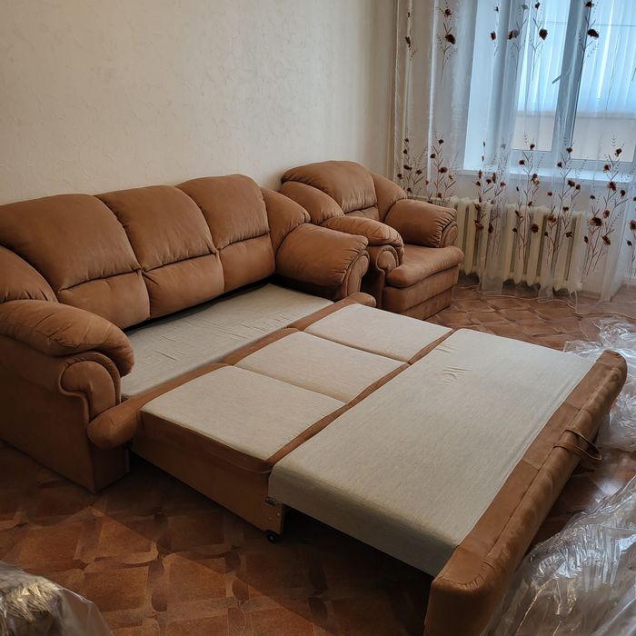 Продаётся мягкий уголок в отличном состоянии.