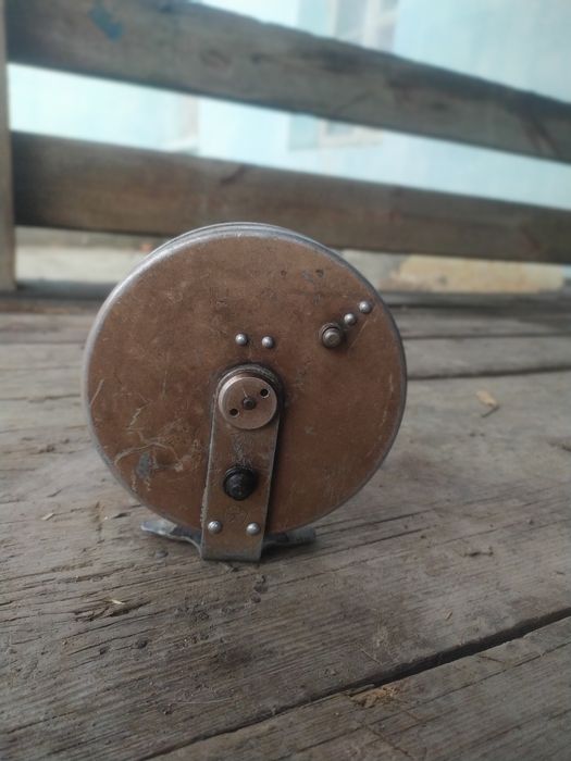 Рыболовные катушки советские