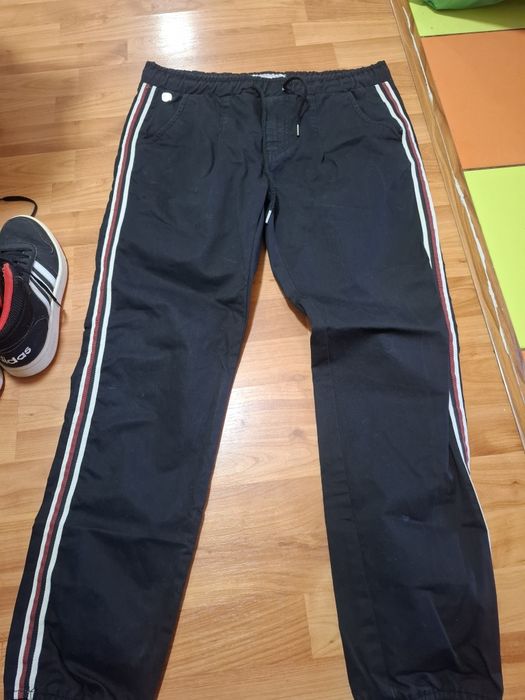 Pantaloni barbat,marime L,potrivit si pentru M