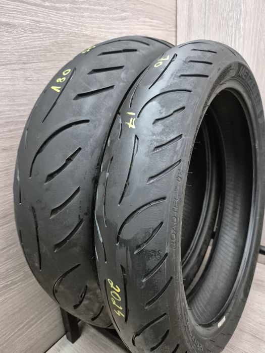Set anvelope moto 120 70 17 cu 180 55 17 Metzeler Roadtec 02 dot 2024