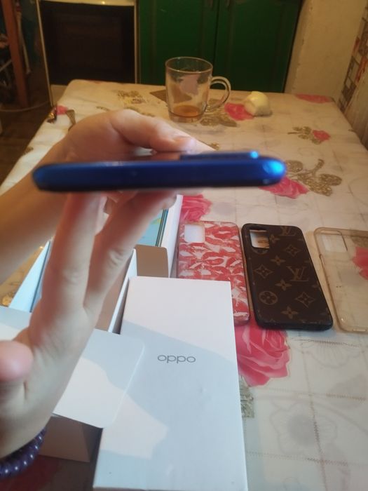 Телефон Oppo A54