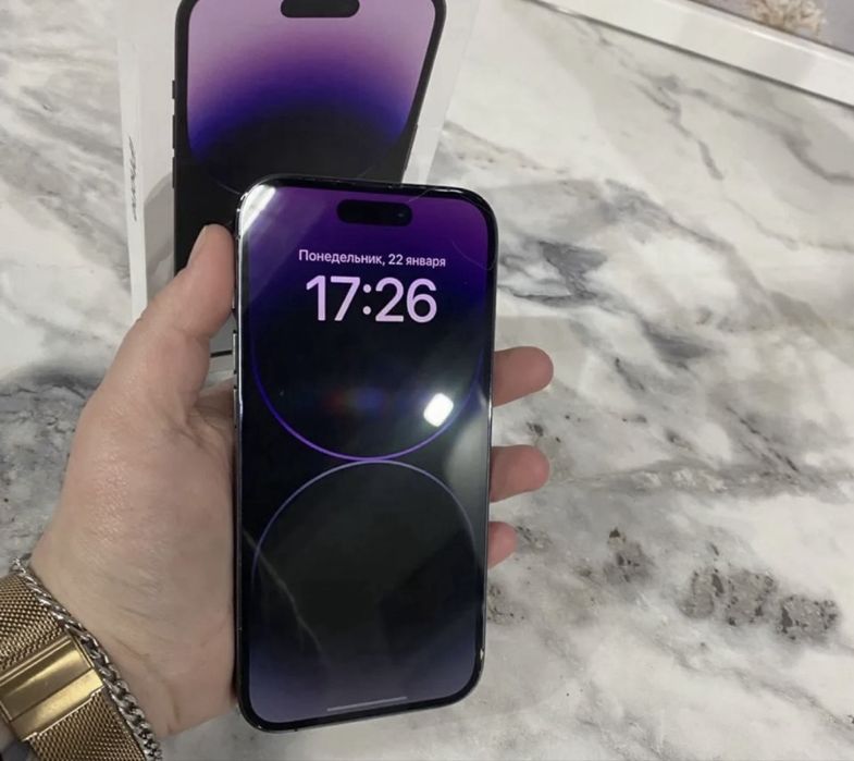 Продам Iphone 14 pro