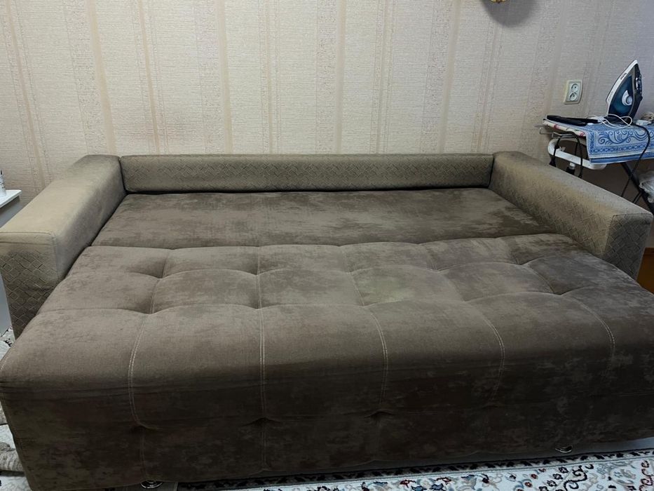 Продам диван в отличном состоянии