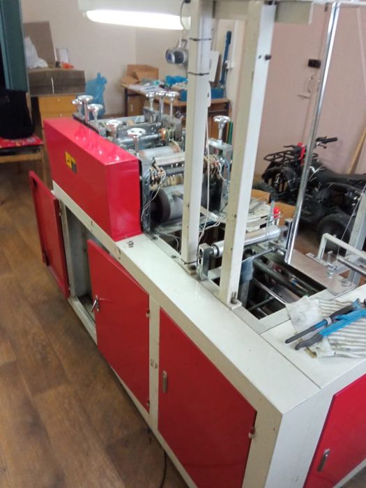 Продам станок для производства бахил