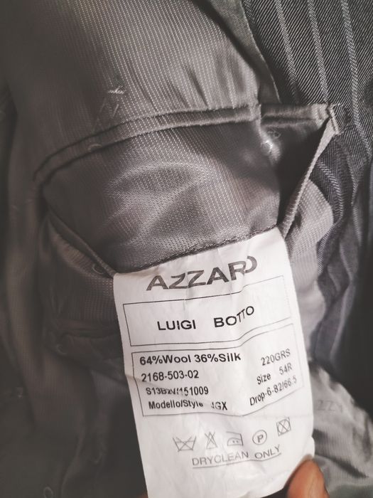 Продаётся костюм