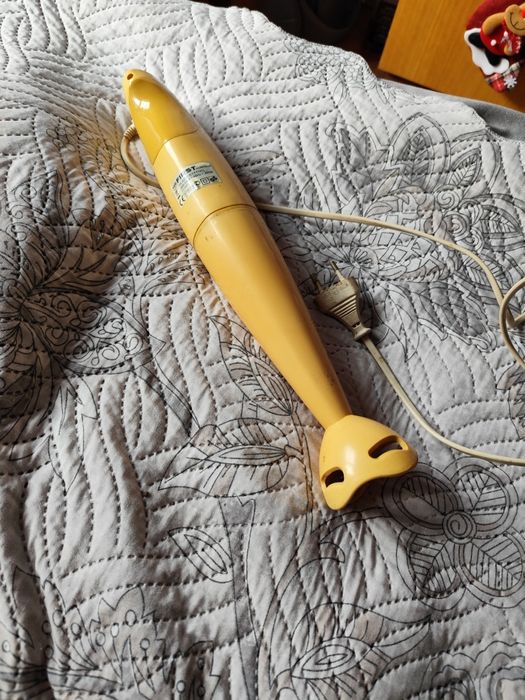 Ръчен пасатор FIRST 200W