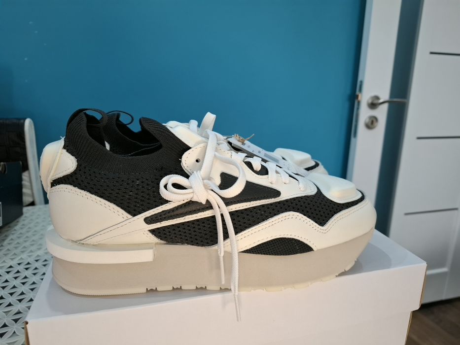 Reebok  Humne 42.5 мъжки оригинални