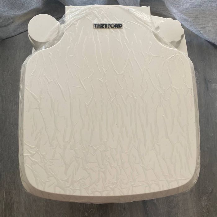 преносима тоалетна Thetford Porta Potti Cube 365