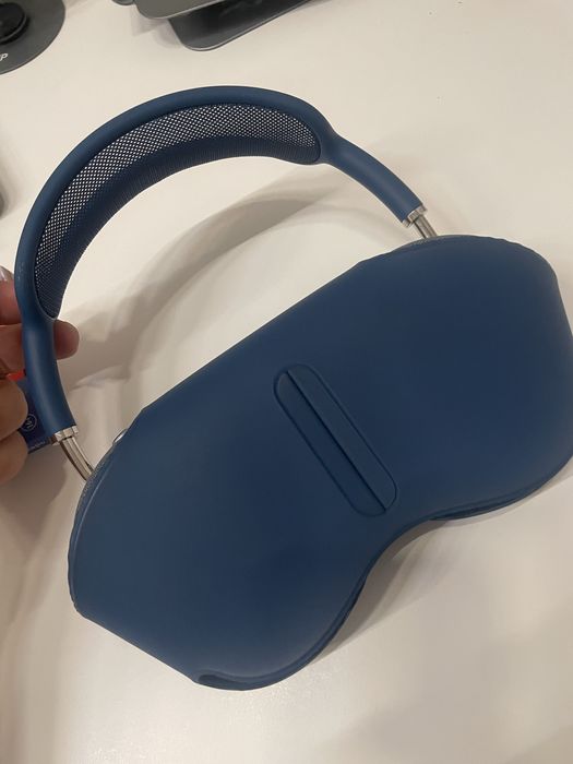 Airpods Max наушник