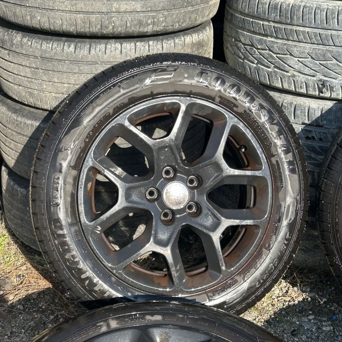 215/60/17 5x110 JEEP 65.1 централен Гуми с джанти