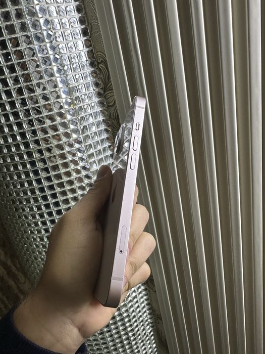 Продам IPhone 13 128gb состояние новое