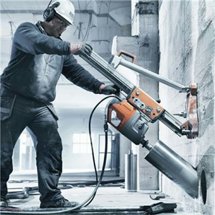 Алмазная резка Бетон кесиш тешиш перфоратор услуги Алмазние бурение
Су