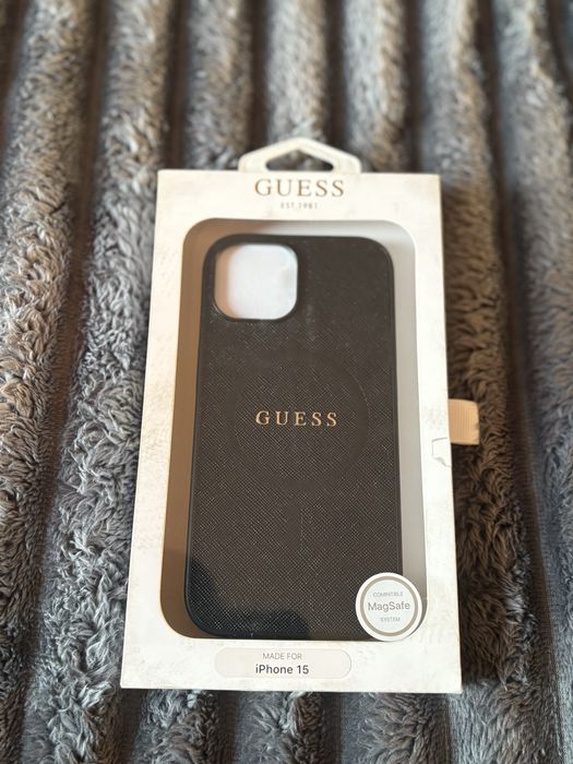 Husa Guess Iphone 15