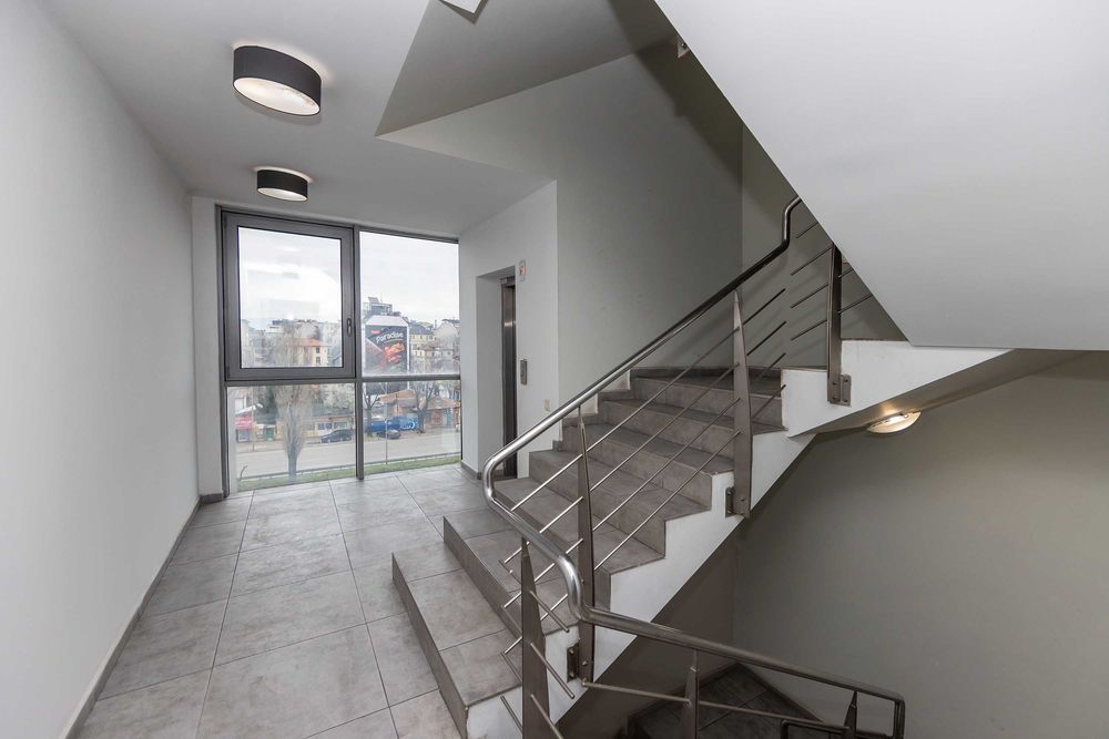 Продава се Двустаен апартамент в София, Център - 61 кв.м за 1649 €/кв.м - Снимка #12