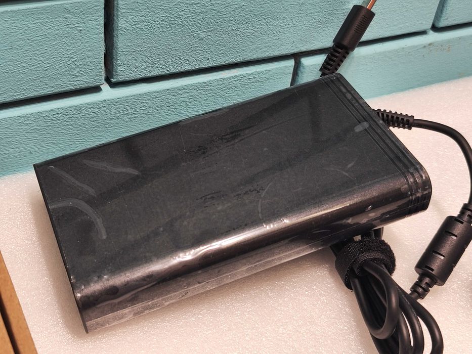 TAIFU 240W захранване 20V/12A за MSI GE66/GE76/GP76 лаптопи