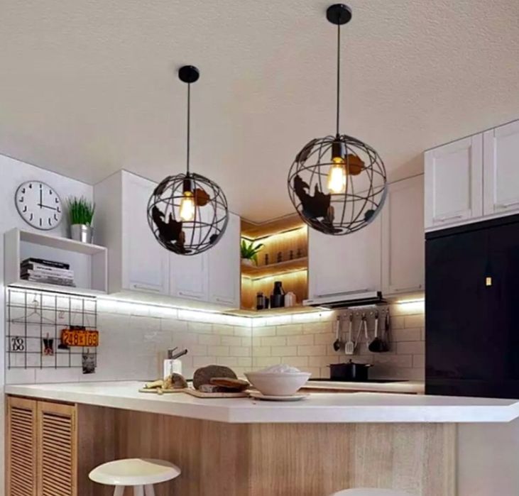 Продам люстру круглую