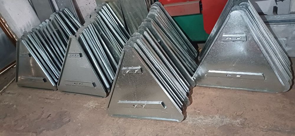 Дорожные знаки  280.000