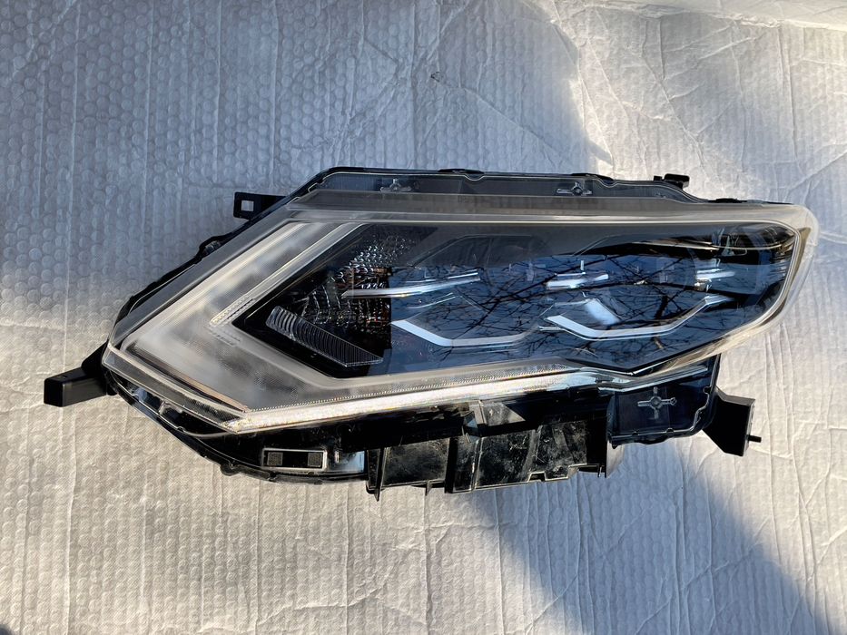 Far Stanga Nissan X-trail xtrail full led facelift 2018+