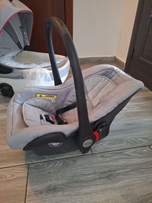 Cărucior 3 în 1 complet – landou + scoică + sport | Gri cu detalii roșii