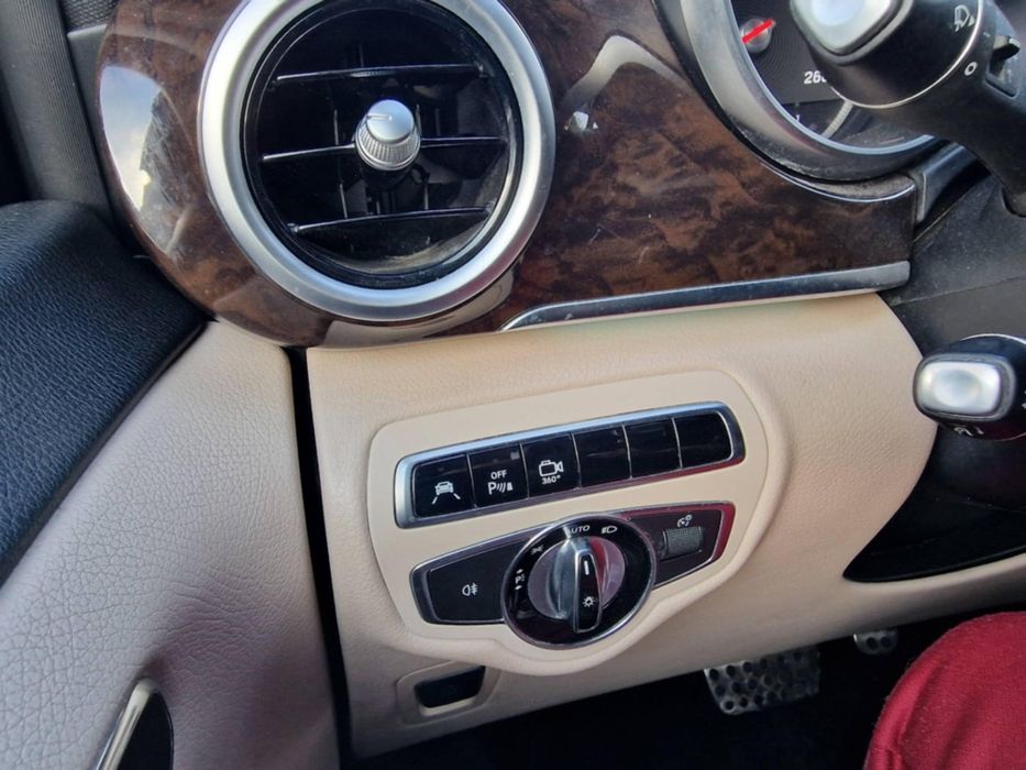 Mercedes Benz V250