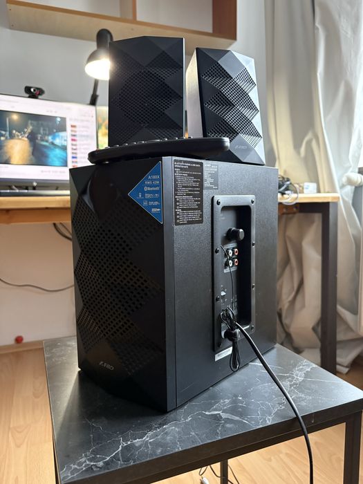 Sistem audio pentru pc 2.1