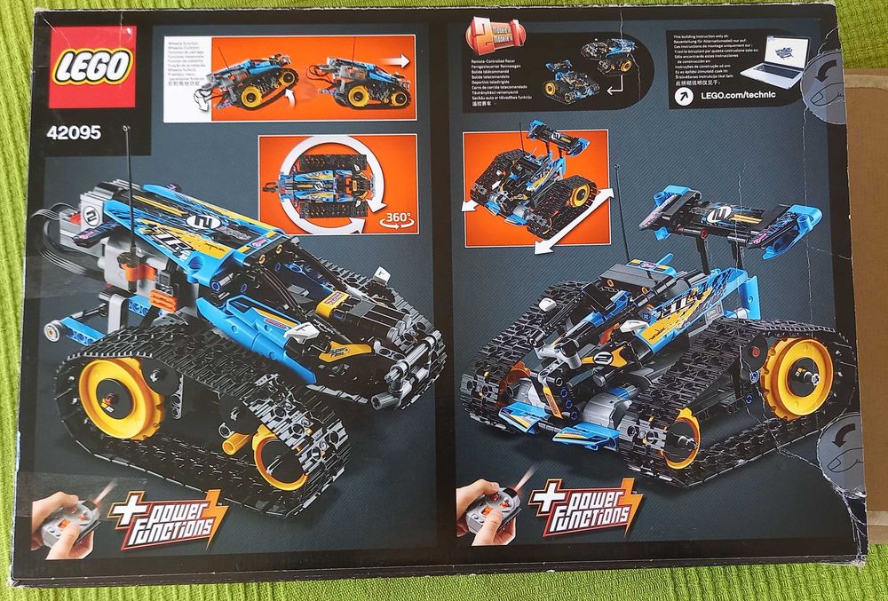 Lego Technic - 42095 - Remote-Controlled Stunt Racer - 324 piese, 9+