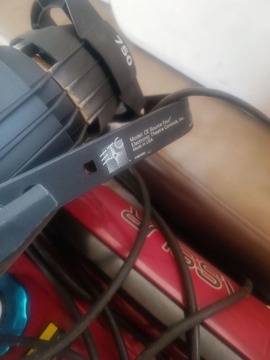 Професионален прожектор