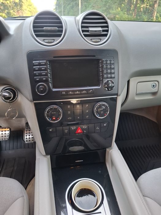 Vand mercedes ML W164 pachet amg