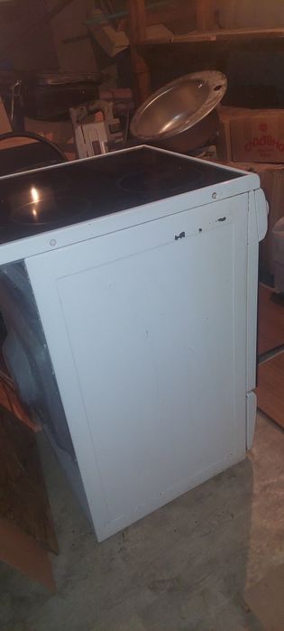 Продам электроплиту стеклокерамика