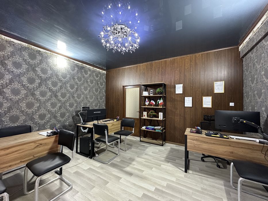 Катартал • Офис в аренду, 1 линия • 35 м² • Паркинг 3 авто