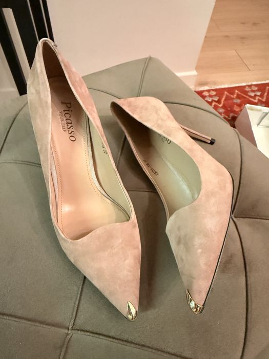 Продам туфли на шпильке