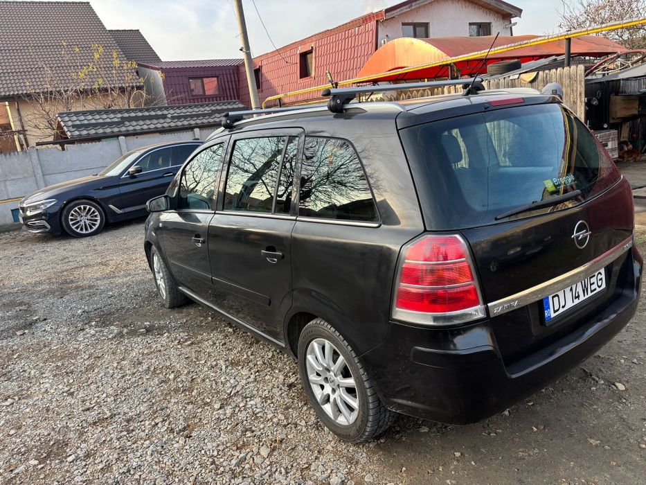 Vând Opel Zafira B 7 locuri