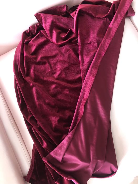 Продам новый материал бархат 162см*105см