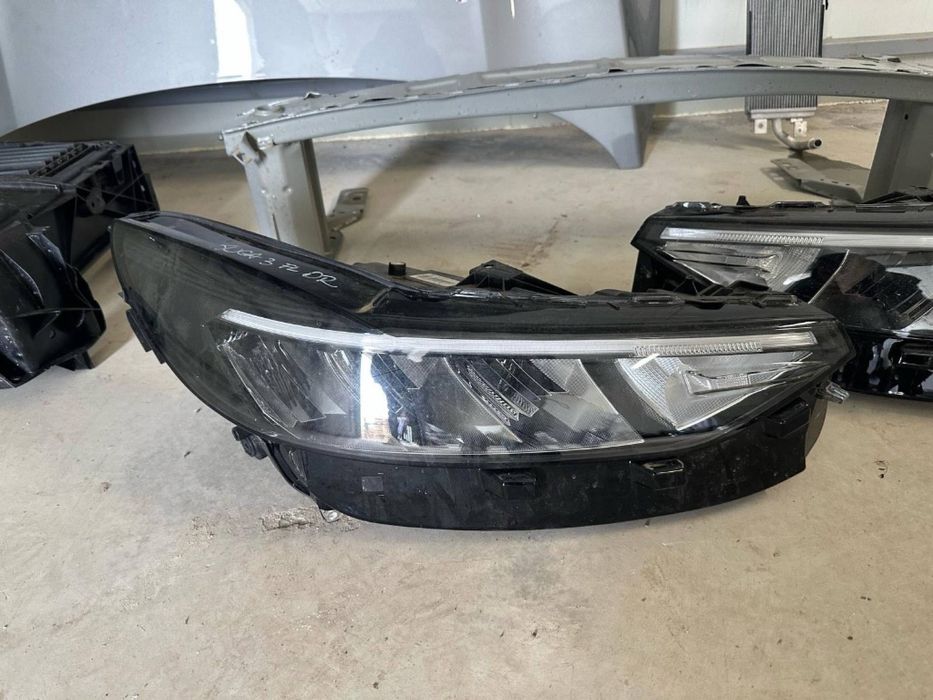 Far stanga / far dreapta / trager / radiator racire ulei Ford Kuga 3